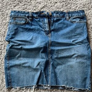 Stretch denim skirt, mid thigh